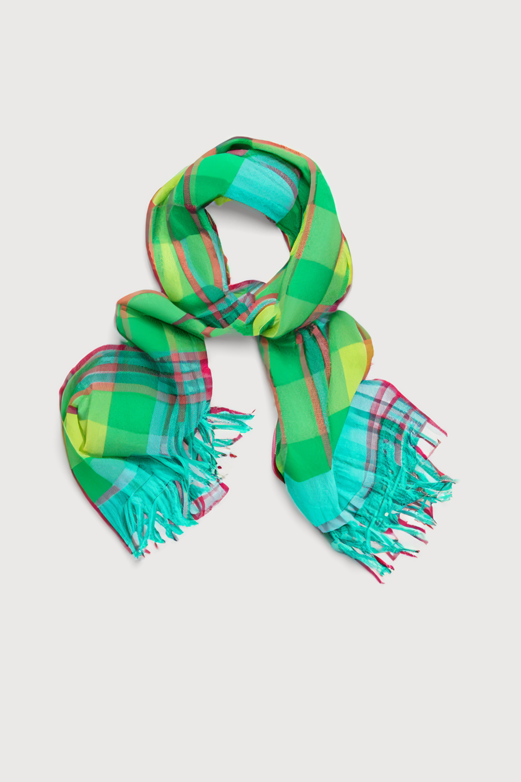 Scarf Styles for Men & Women 2026