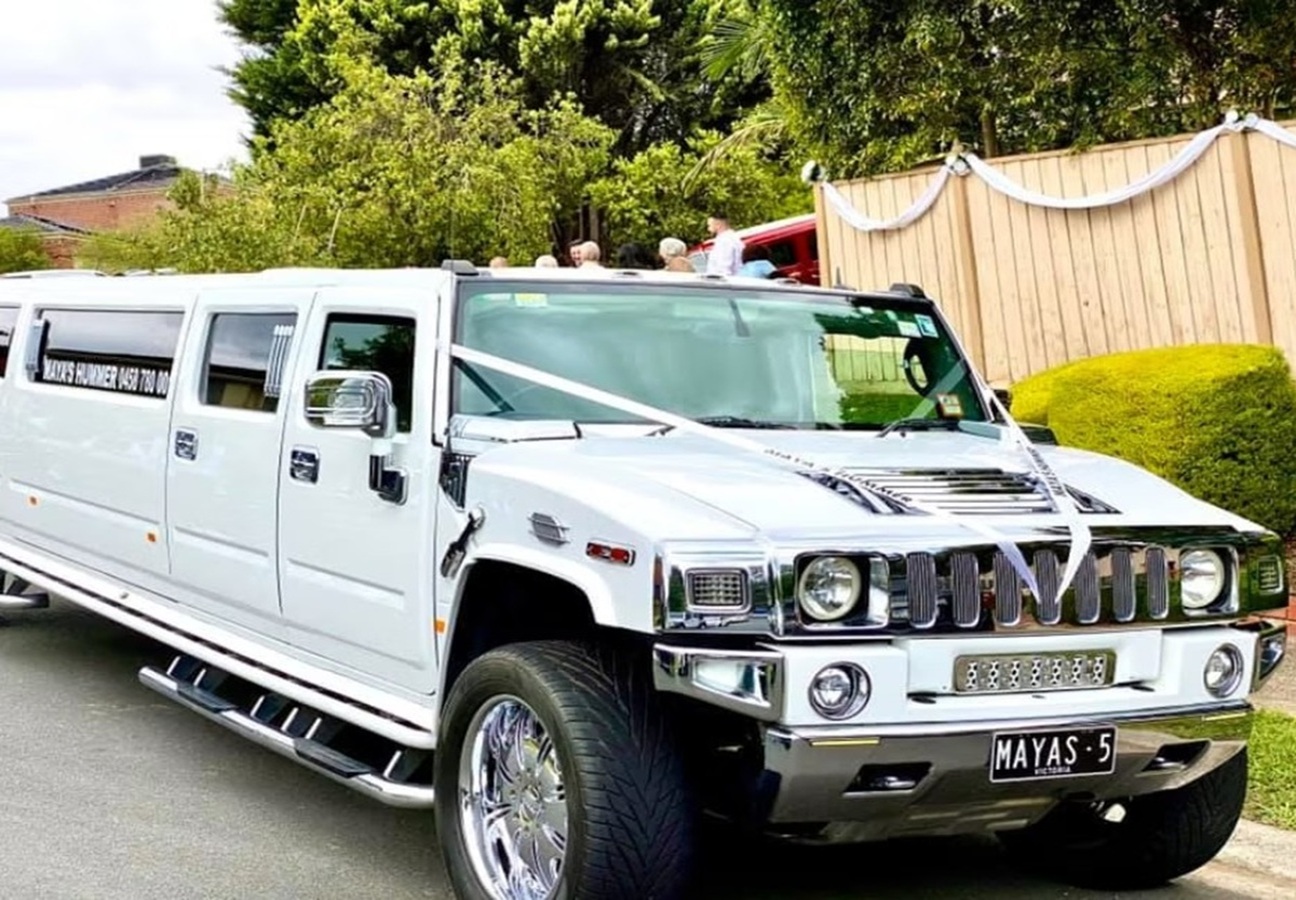 Discover the Perfect Luxury Ride for Melbourne Celebrations