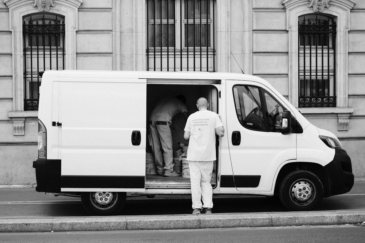 Man and Van Chelsea: 4 Prestige Relocation Experts