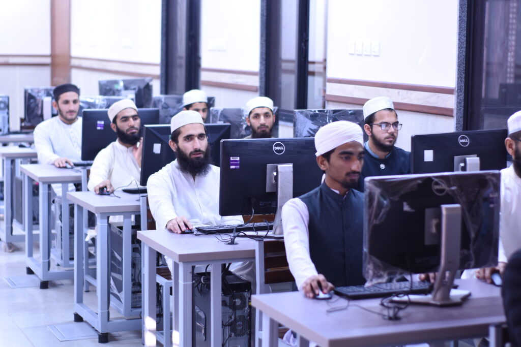 Comprehensive Online Darse Nizami Course in Pakistan for Islamic Education