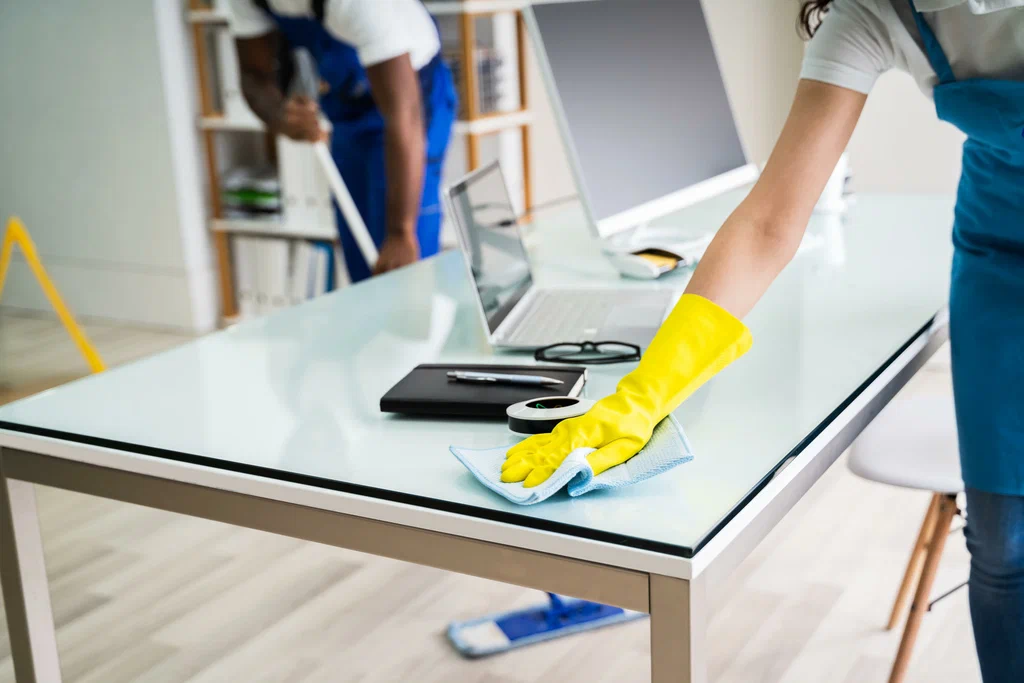 Wie Vertrouwt Schoonmaken Bedrijf Oudijk voor Betrouwbare Service?