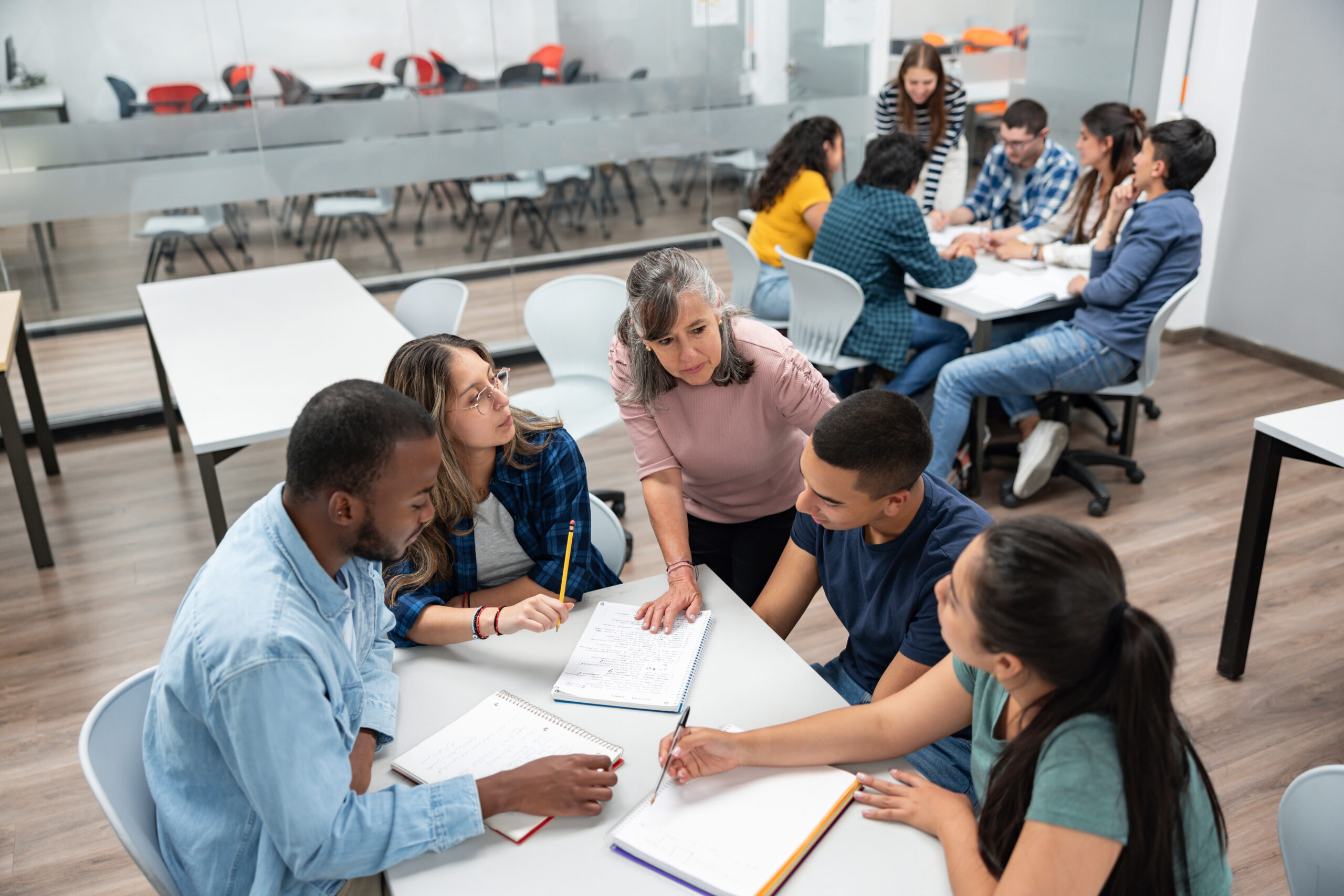 Why HND Assignment Help Is Essential for Academic Success