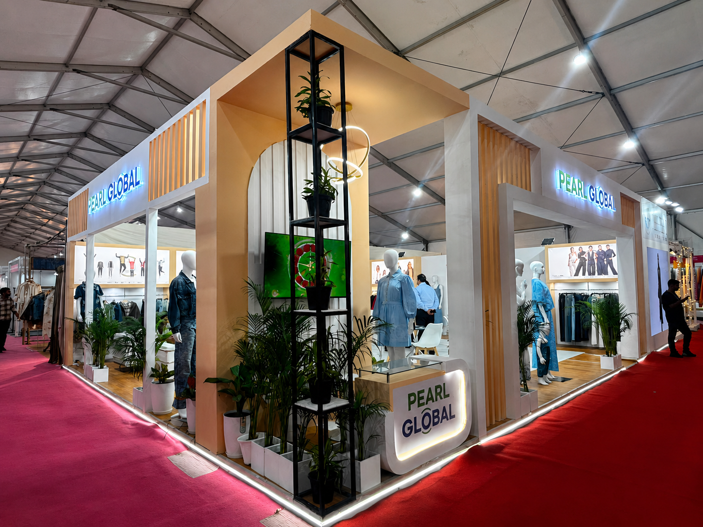 How Exhibition Stall Design and Fabrication Help Brands Stand Out at Trade Shows