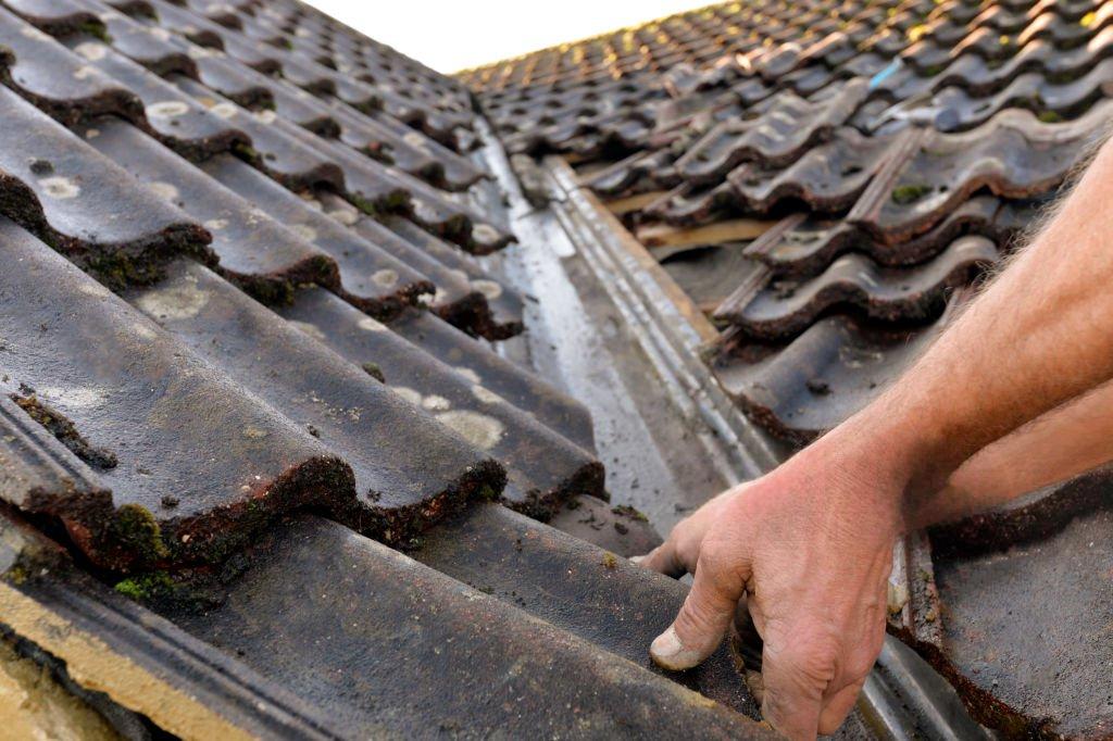 7 Signs It’s Time to Replace Your Roof Instead of Repairing It
