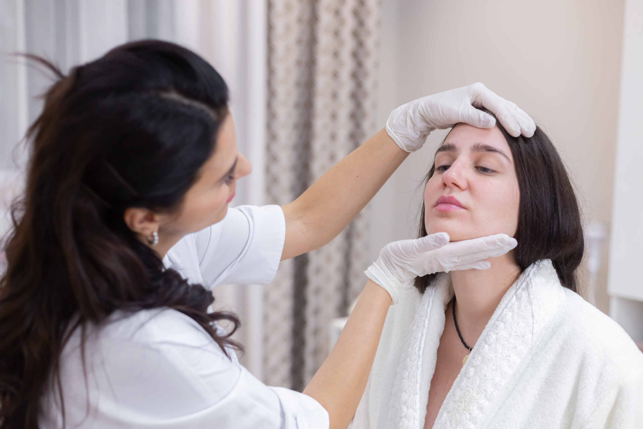 Microneedling Treatment in Chicago: Benefits, Cost, Recovery, and What to Expect