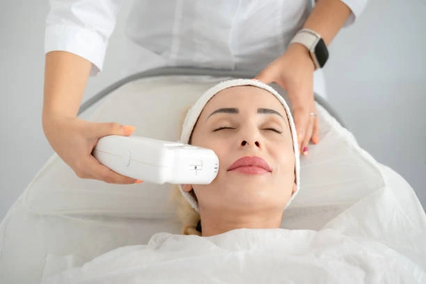 How Does HIFU Treatment Tighten Facial Skin?